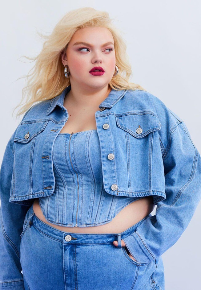 Seam Detail Crop Denim Jacket image number 3