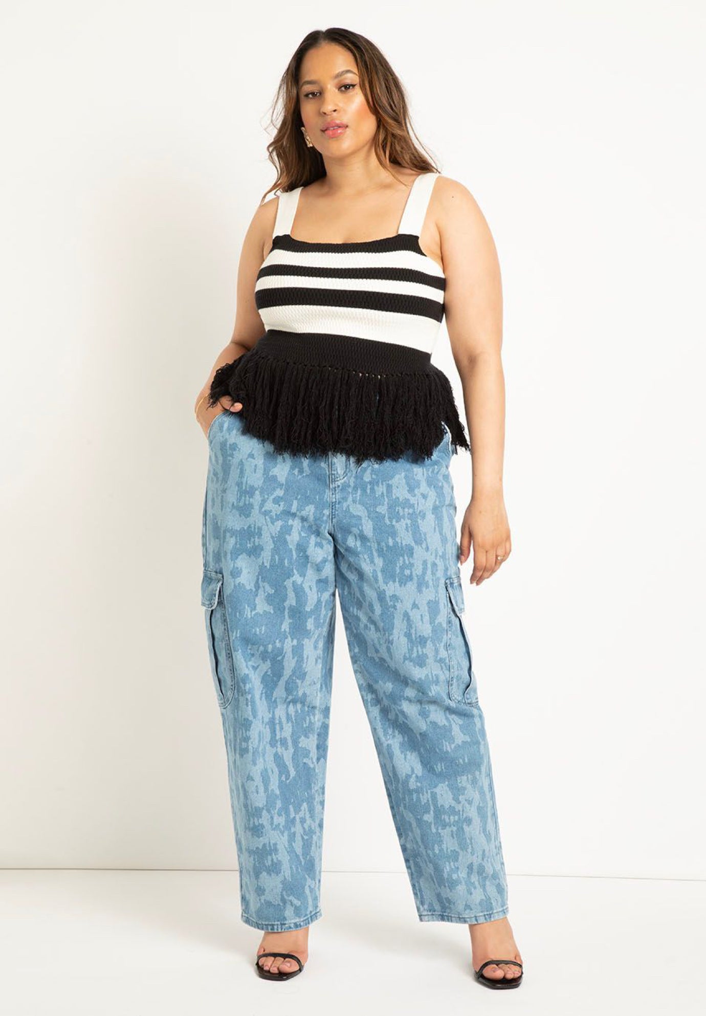 Striped Knitted Fringe Hem Tank image number 3