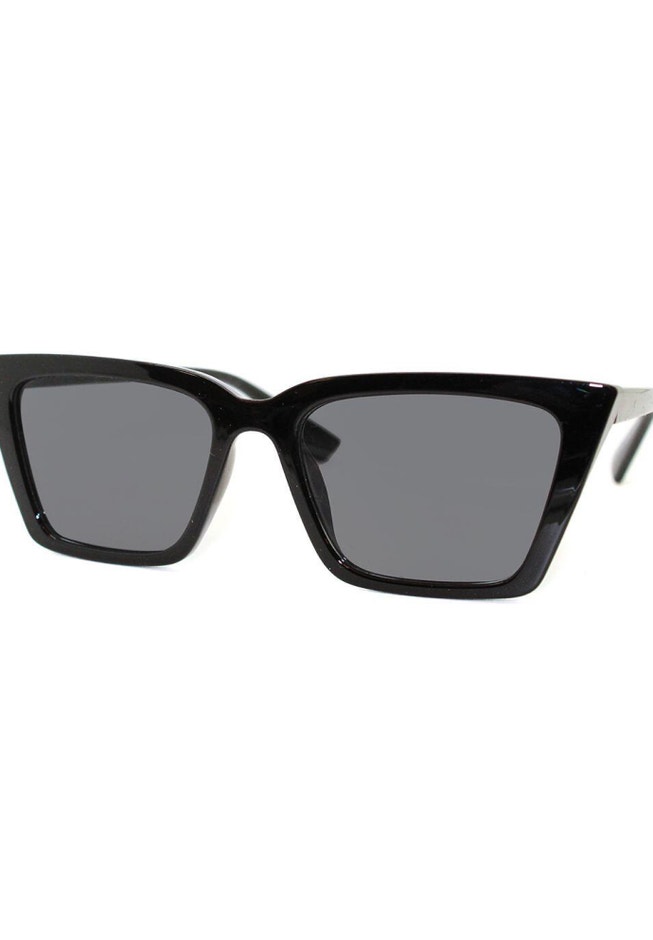Angular Cat Eye Sunglasses image number null