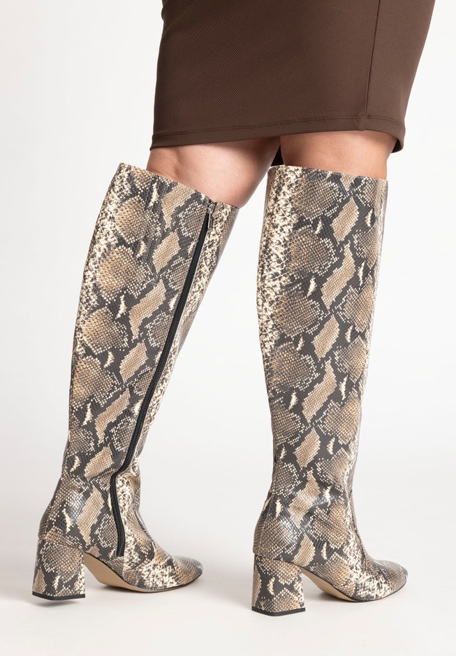 Lane At The Knee Boot image number 2