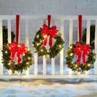 Set Of 3 Cordless Pre-Lit Mini Christmas Wreaths image number null