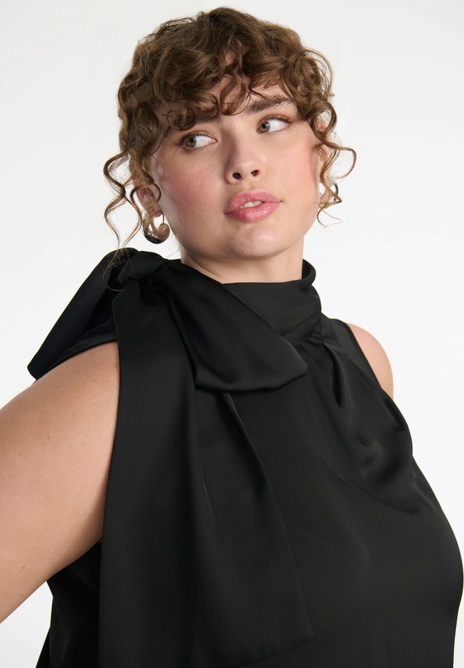 Neck Scarf Tunic image number 3