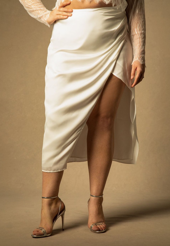 Bridal by ELOQUII Satin Draped Skirt image number null