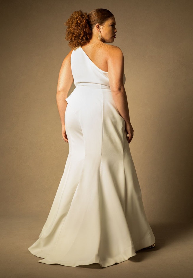 Bridal by ELOQUII Tulle Gown with Slit image number 2