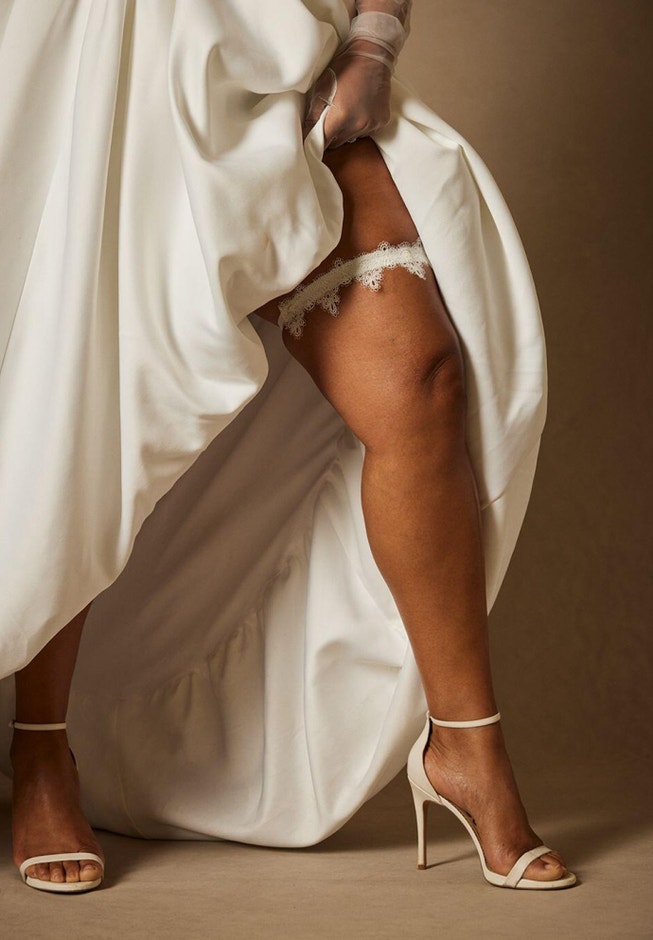Bridal by ELOQUII Lace Garter image number 1