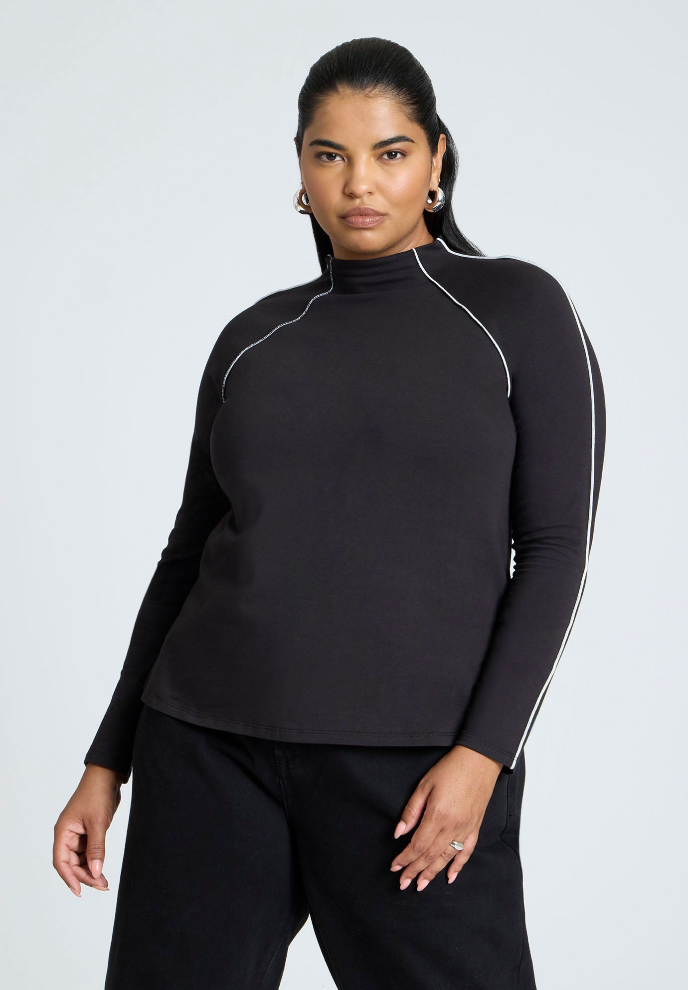 Seam Detail Top image number 0