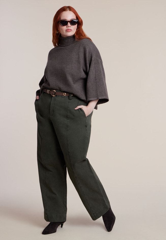 Boxy Three Quarter Sleeve Turtleneck image number 4