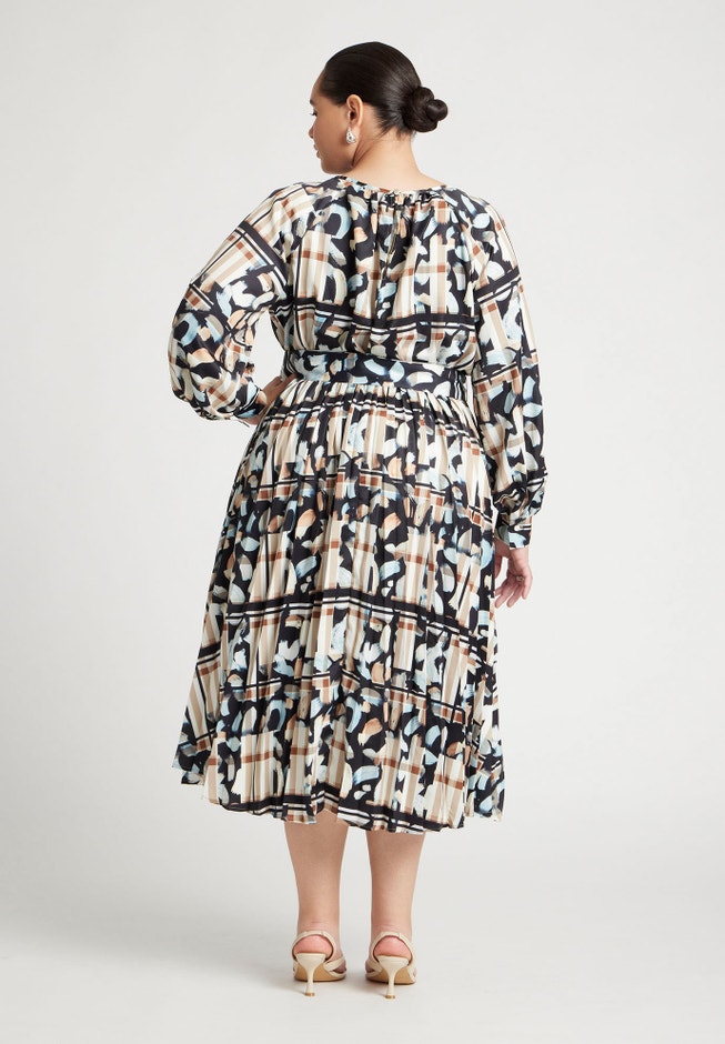 Front Keyhole Pleated Maxi Dress image number 1