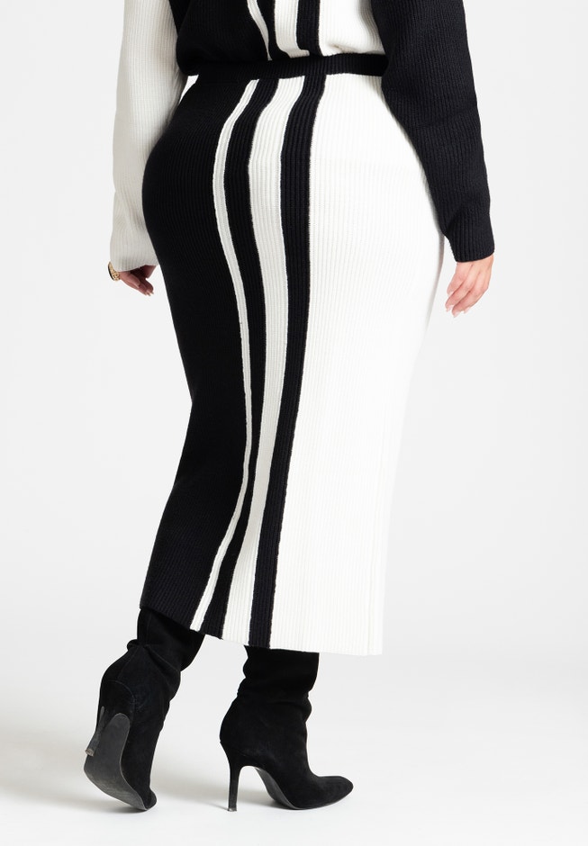 Colorblocked Sweater Column Skirt image number 3