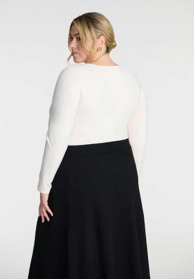 Sweetheart Neck Long Sleeve Top image number 1