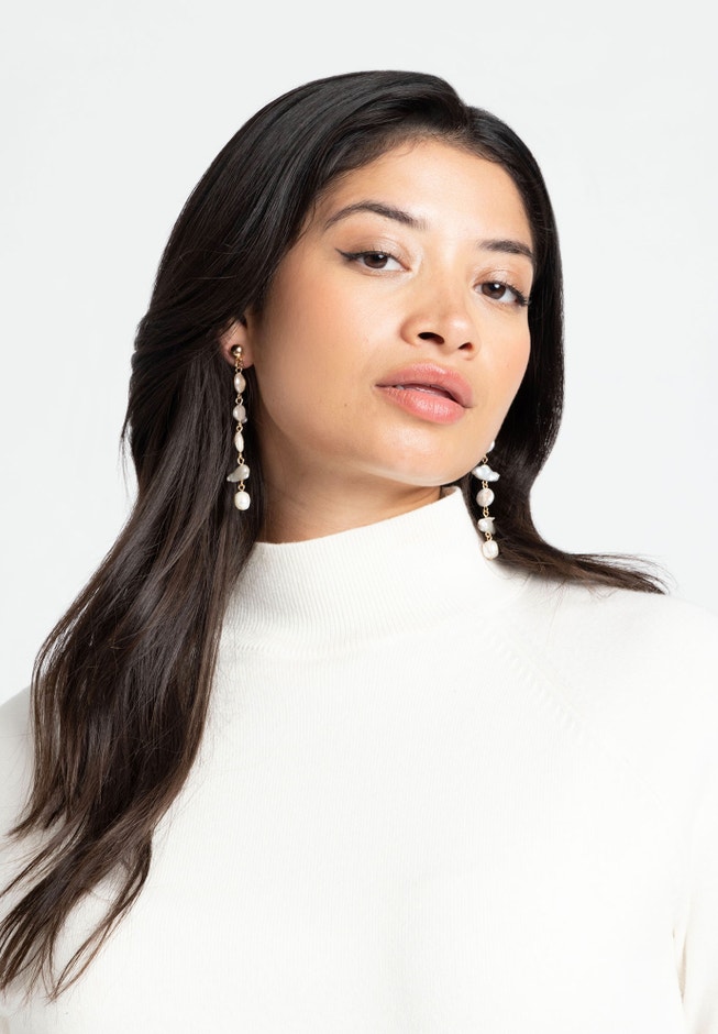 Fresh Water Pearl Drop Earring image number 0