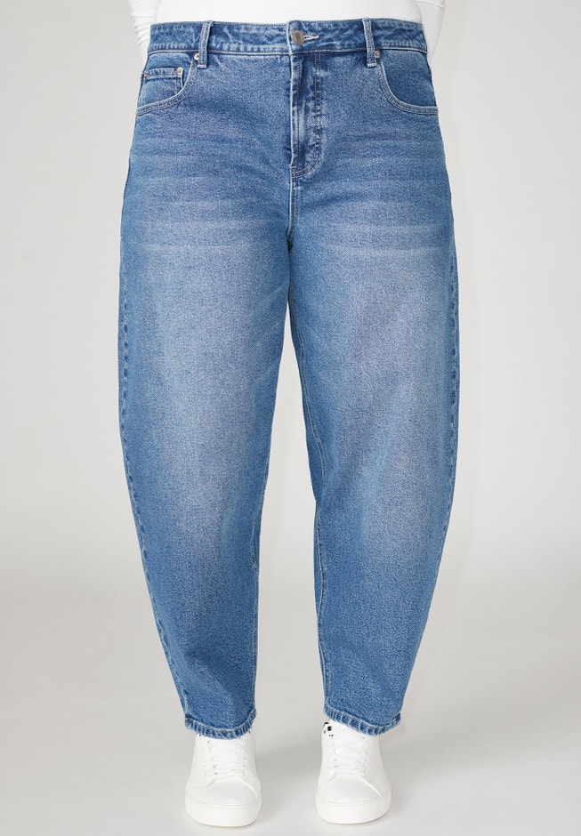 The Barrel Leg Jean image number 3