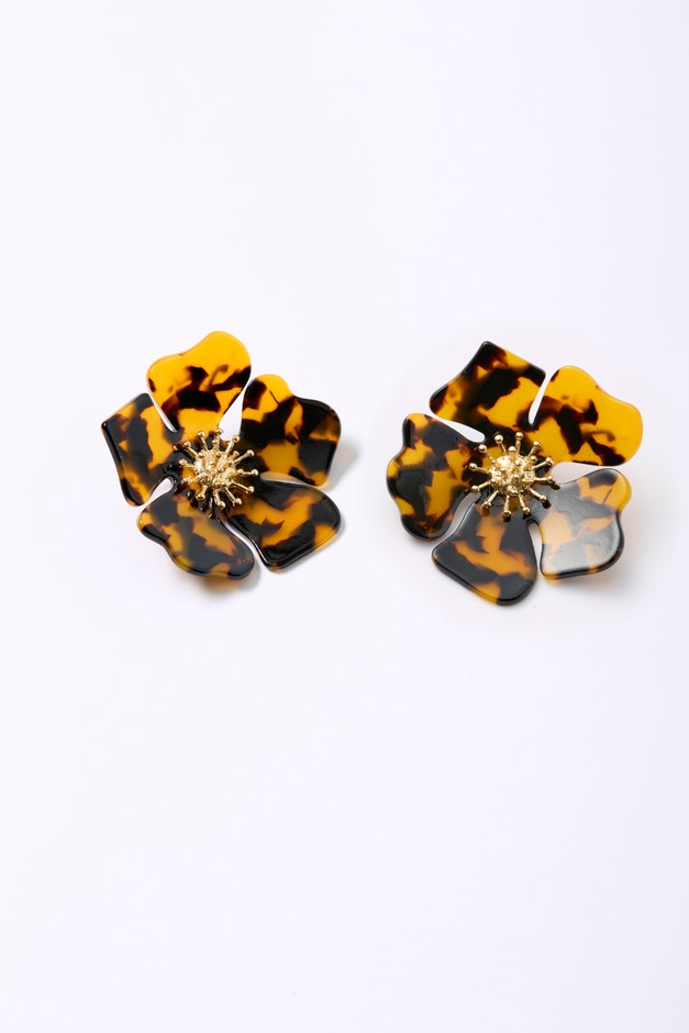 Torte Acetate Floral Post Earrings image number 0