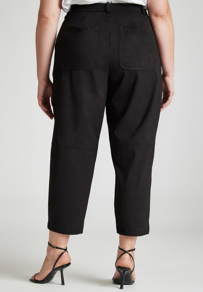 Barkwood x ELOQUII Faux Suede Trousers With Pocket Details image number 2