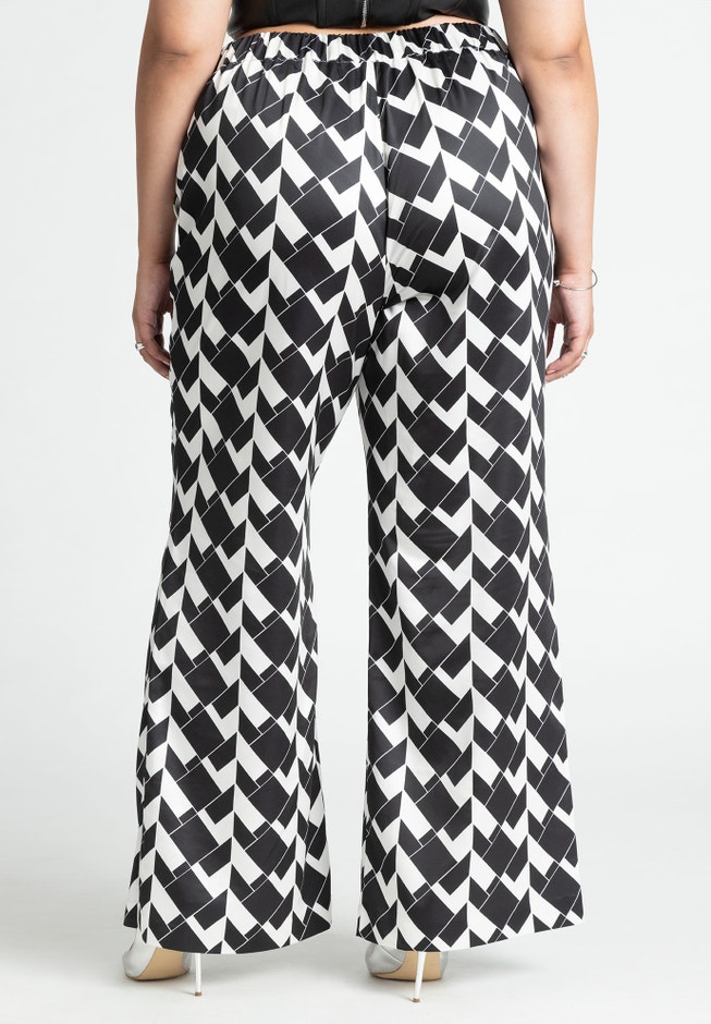 Flare Leg Pant image number null