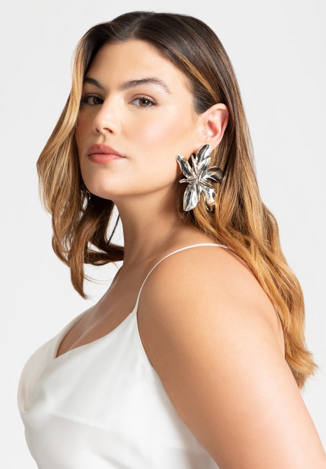 Metal Flower Stud image number 0