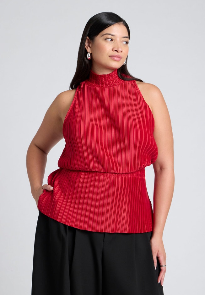 Sleeveless Plisse Top image number null