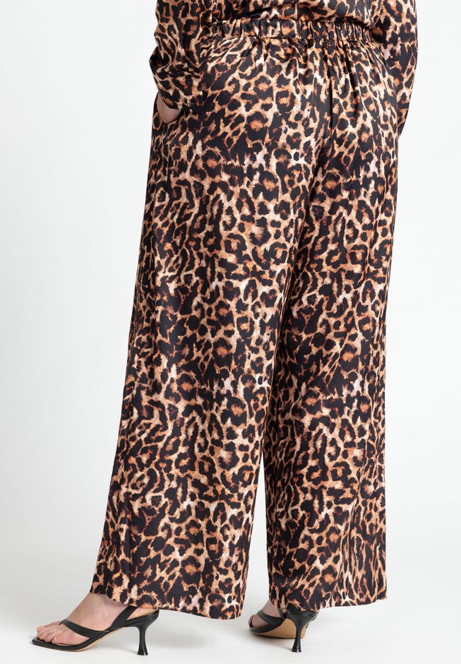 Pull On Printed Wide Leg Pant image number 2