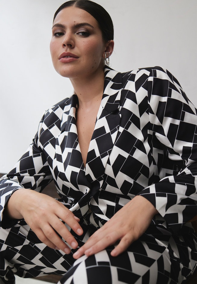 Flare Opening Blazer image number 0