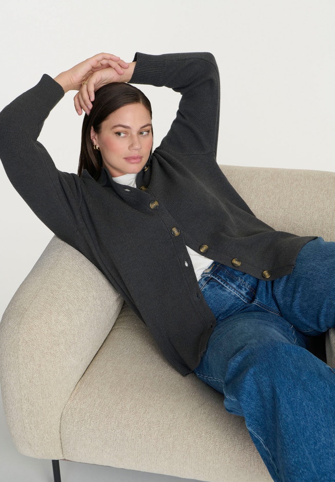 Collared Cardigan Sweater image number 3