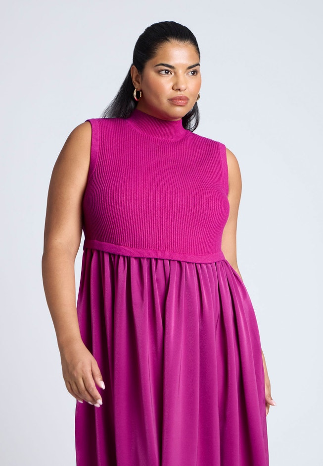 Sleevless Mockneck Twofer Midi Dress image number 2