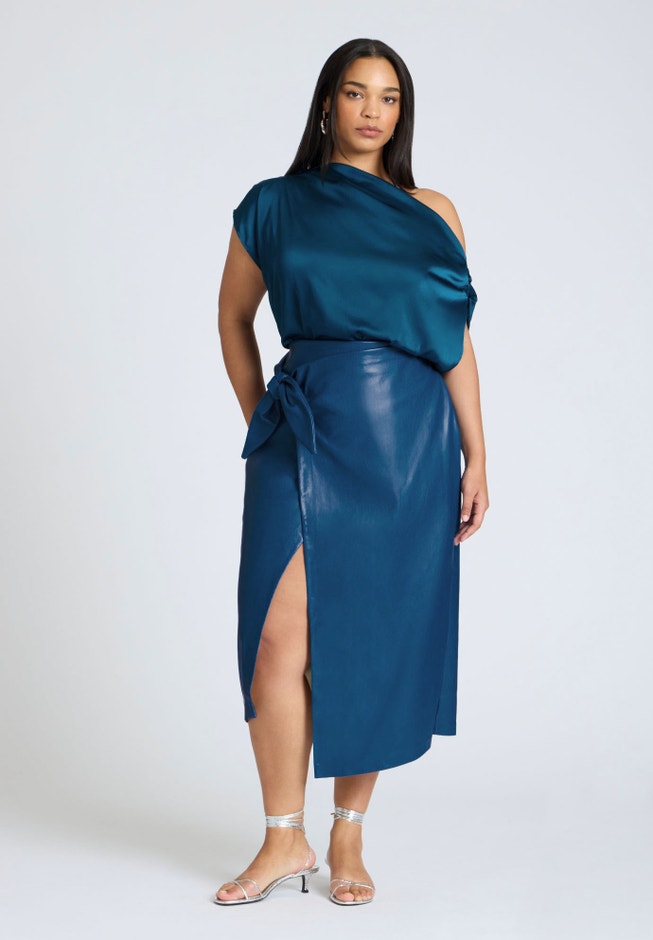 Draped Off The Shoulder Top image number null