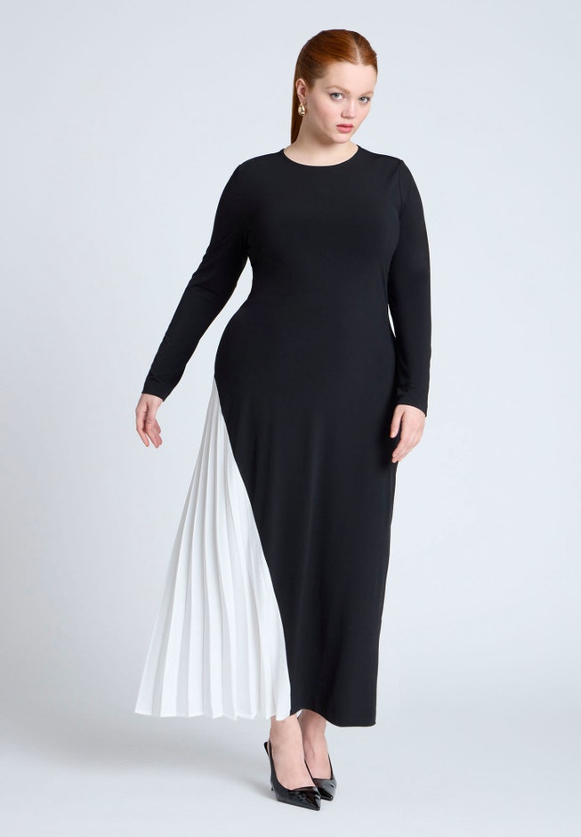 Maxi Dress With Pleat image number 0
