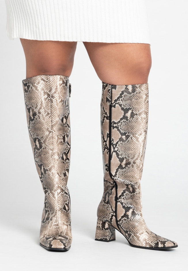 Knee High Boot with Block Heel image number 0