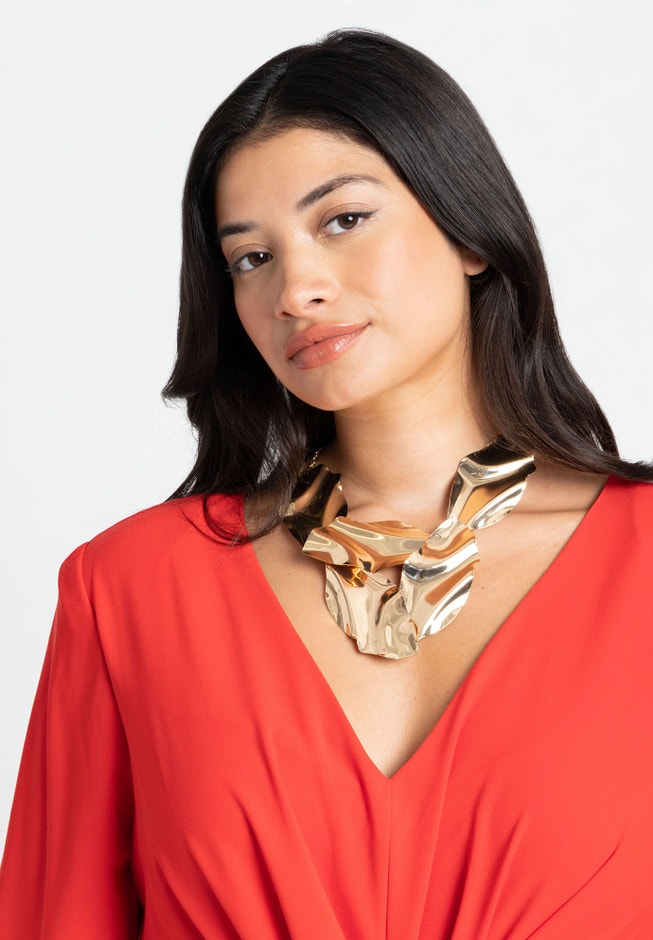 Sculpted Metal Statement Necklace image number 0