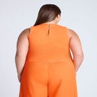 Linen-Blend Boxy Scoop Neck Crop Tank image number null