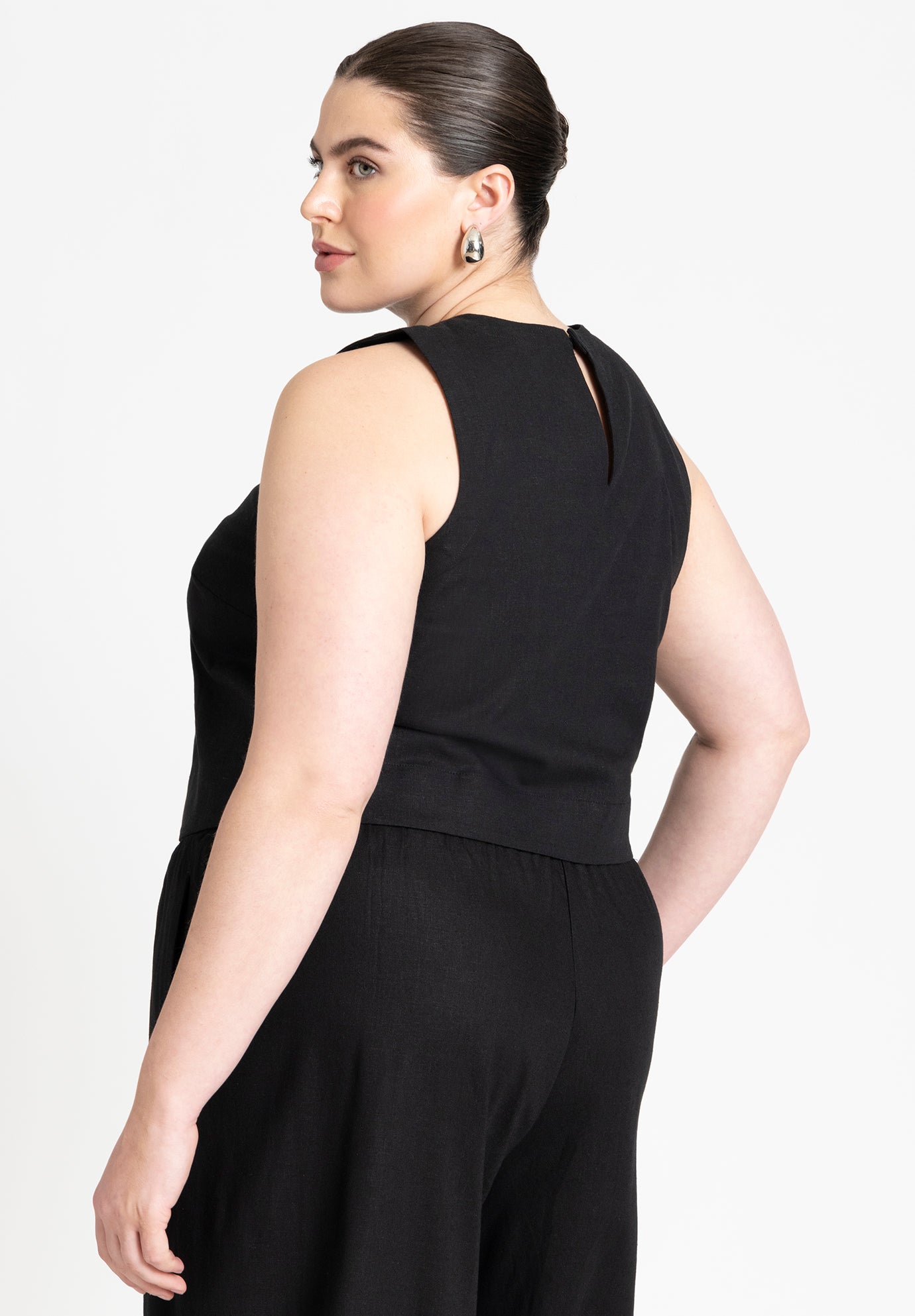 Linen-Blend Boxy Scoop Neck Crop Tank image number 1