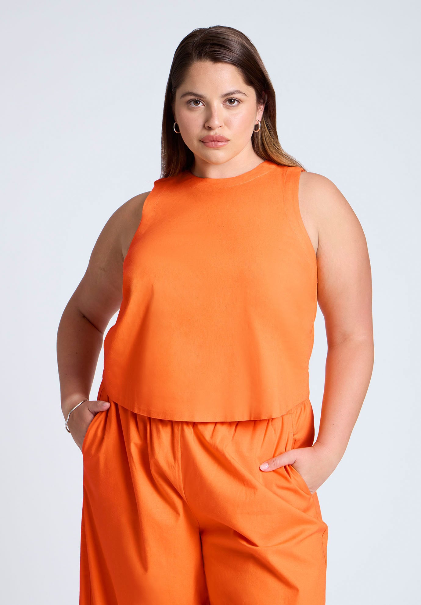 Linen-Blend Boxy Scoop Neck Crop Tank image number 0