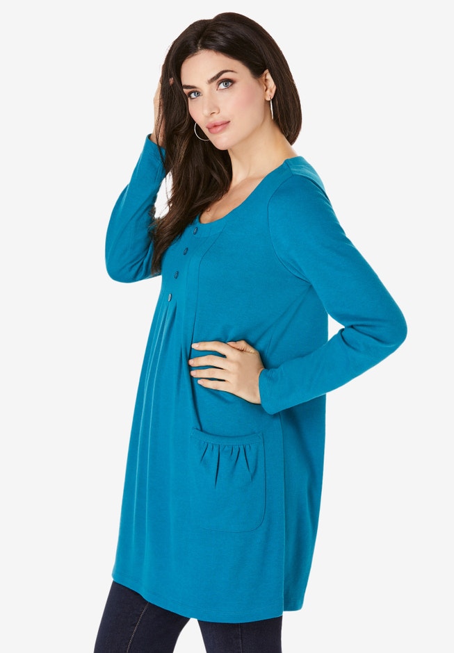 Plus Size Two Pocket Long Sleeve Soft Knit Tunic image number 2