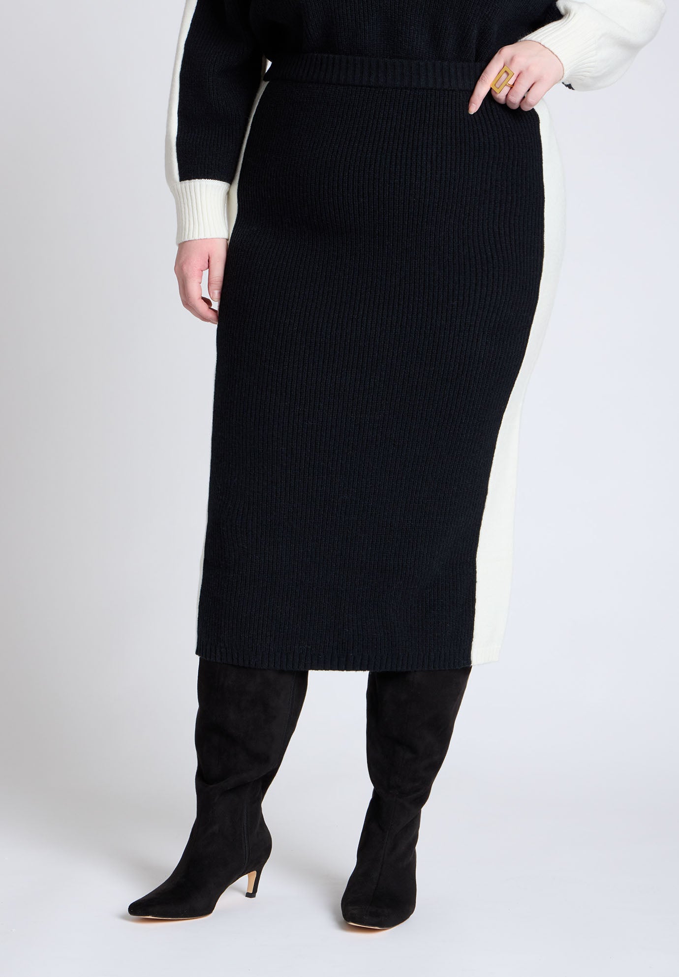 Colorblocked Sweater Midi Skirt image number 1