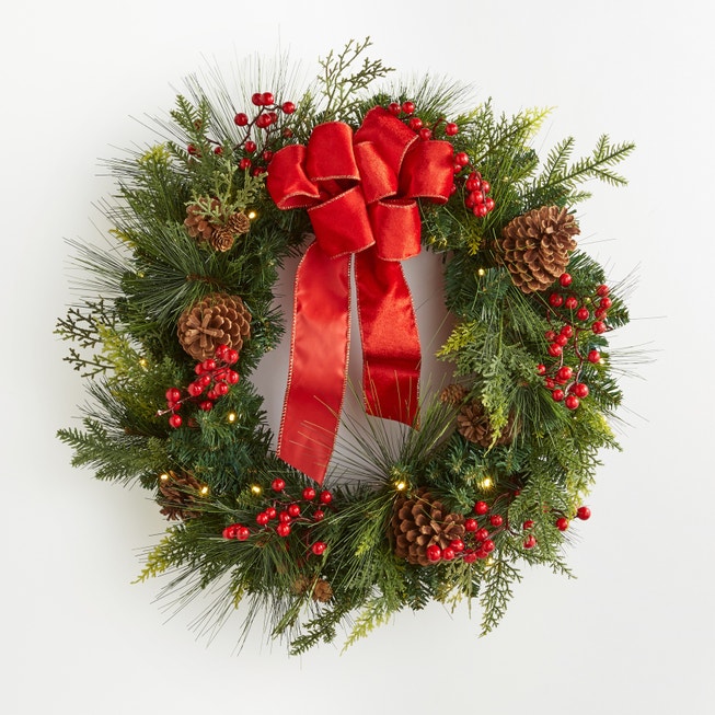 28" Pre-Lit Holiday Classic Wreath image number null