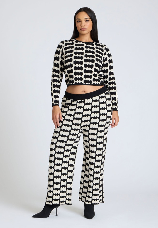 Cropped Sweater With Pattern image number null