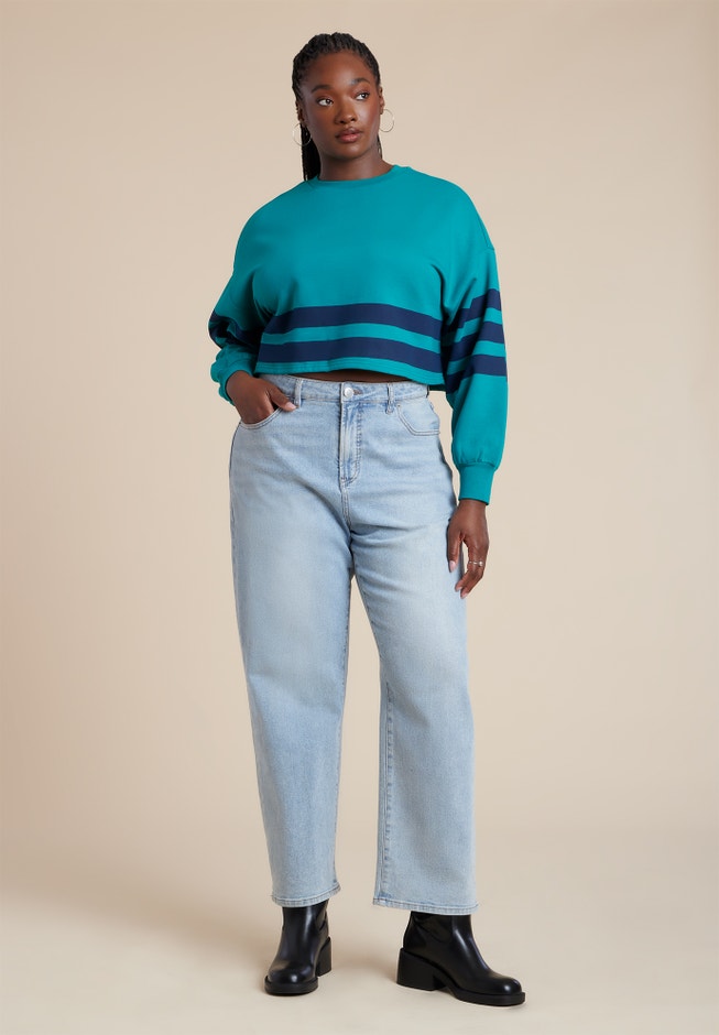 Boxy Cropped Sweatshirt image number null