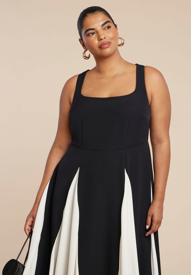  Black And White Godet Gown  image number 3