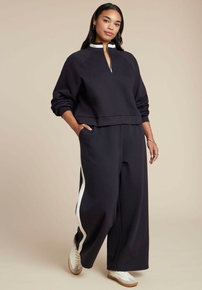Quarter Zip Stripe Detail Sweatshirt image number 3