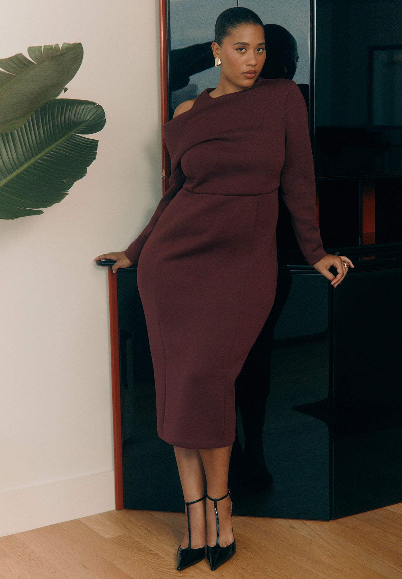 Drape Effect Midi Dress image number 0