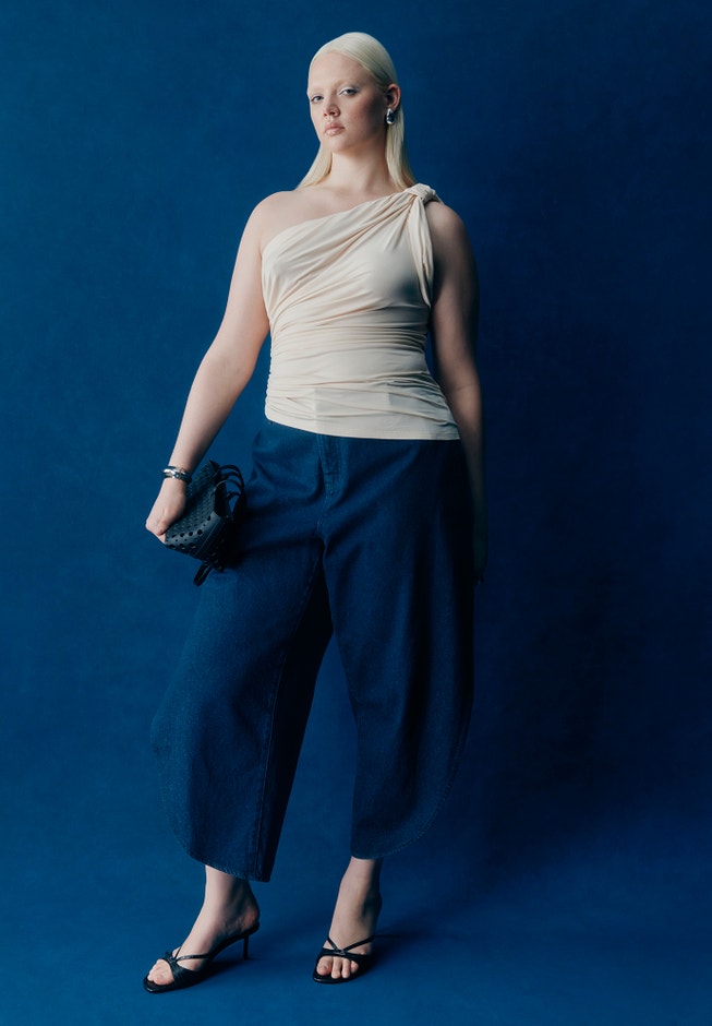 Sheer Twist Drape Top image number 6