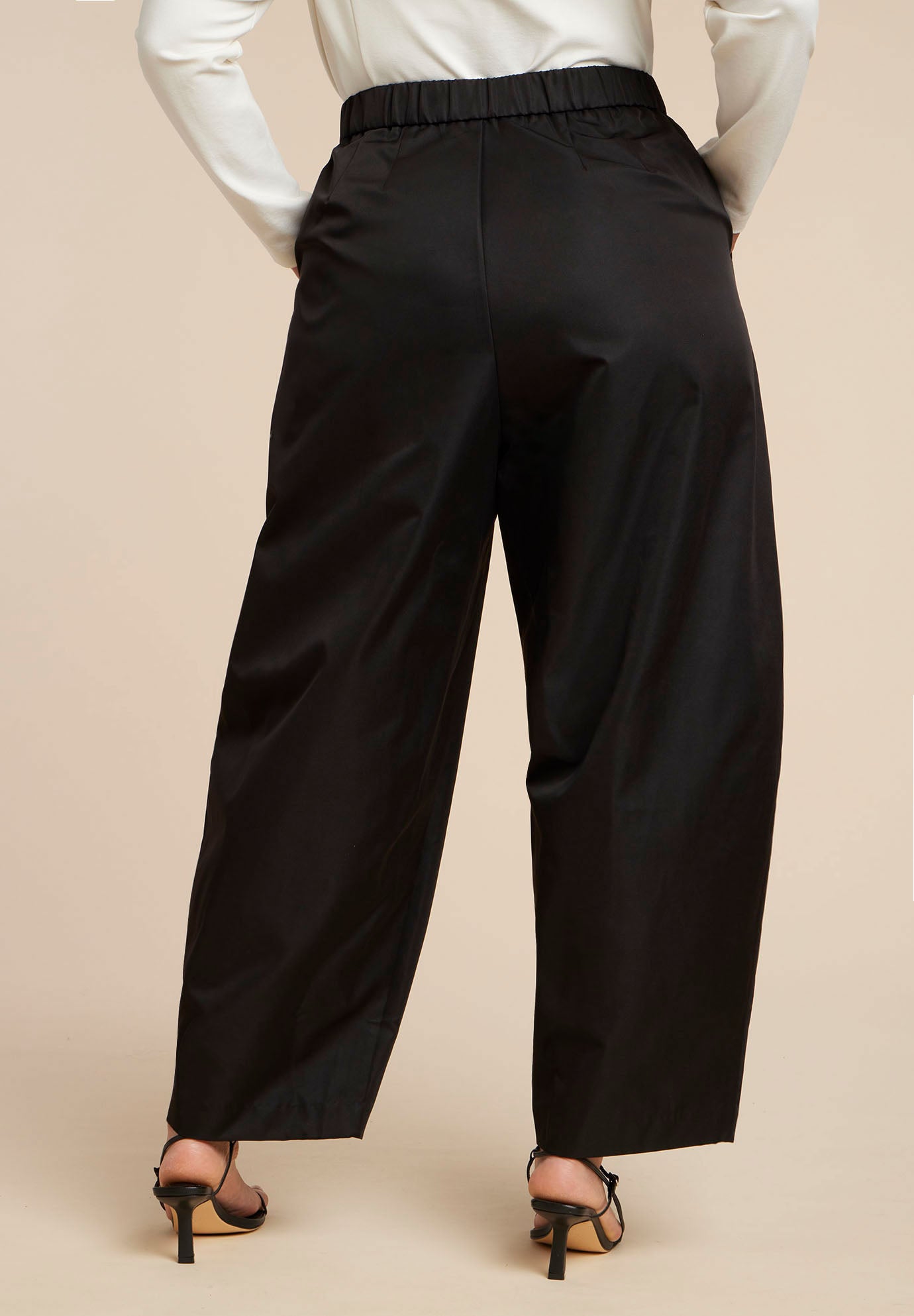 Barrel Leg Pant image number 2