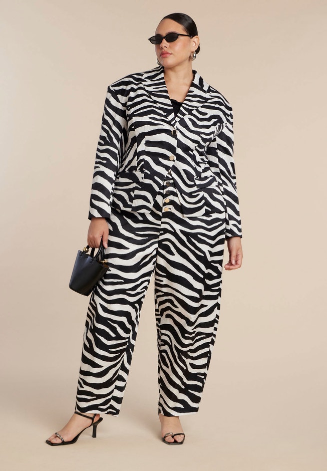 Nipped Waist Zebra Print Blazer image number 3