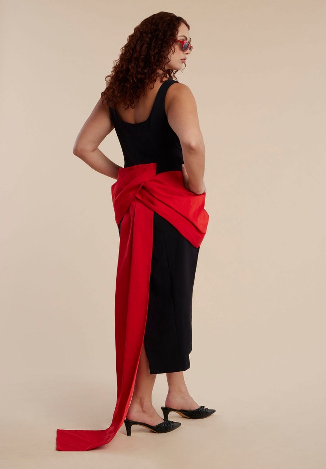Contrast Draped Waist Gown image number 6