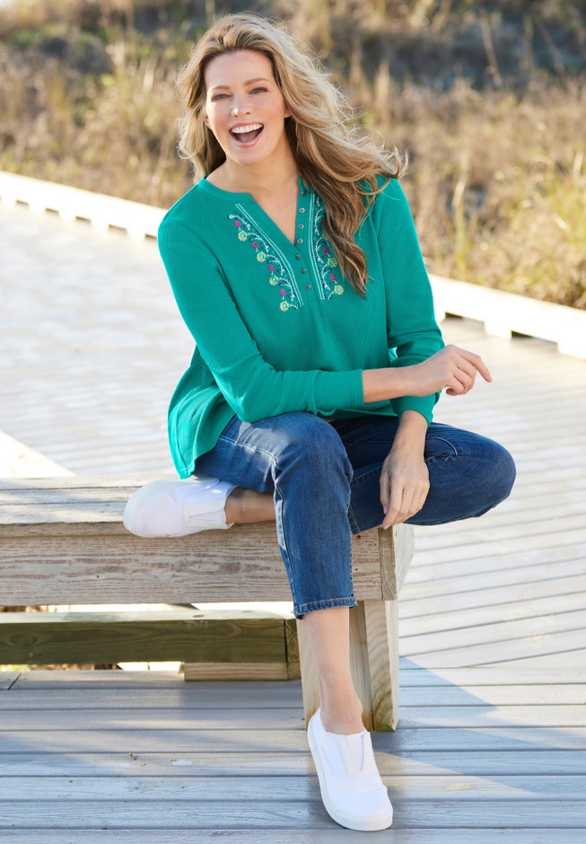 Embroidered Thermal Henley Tee image number 10