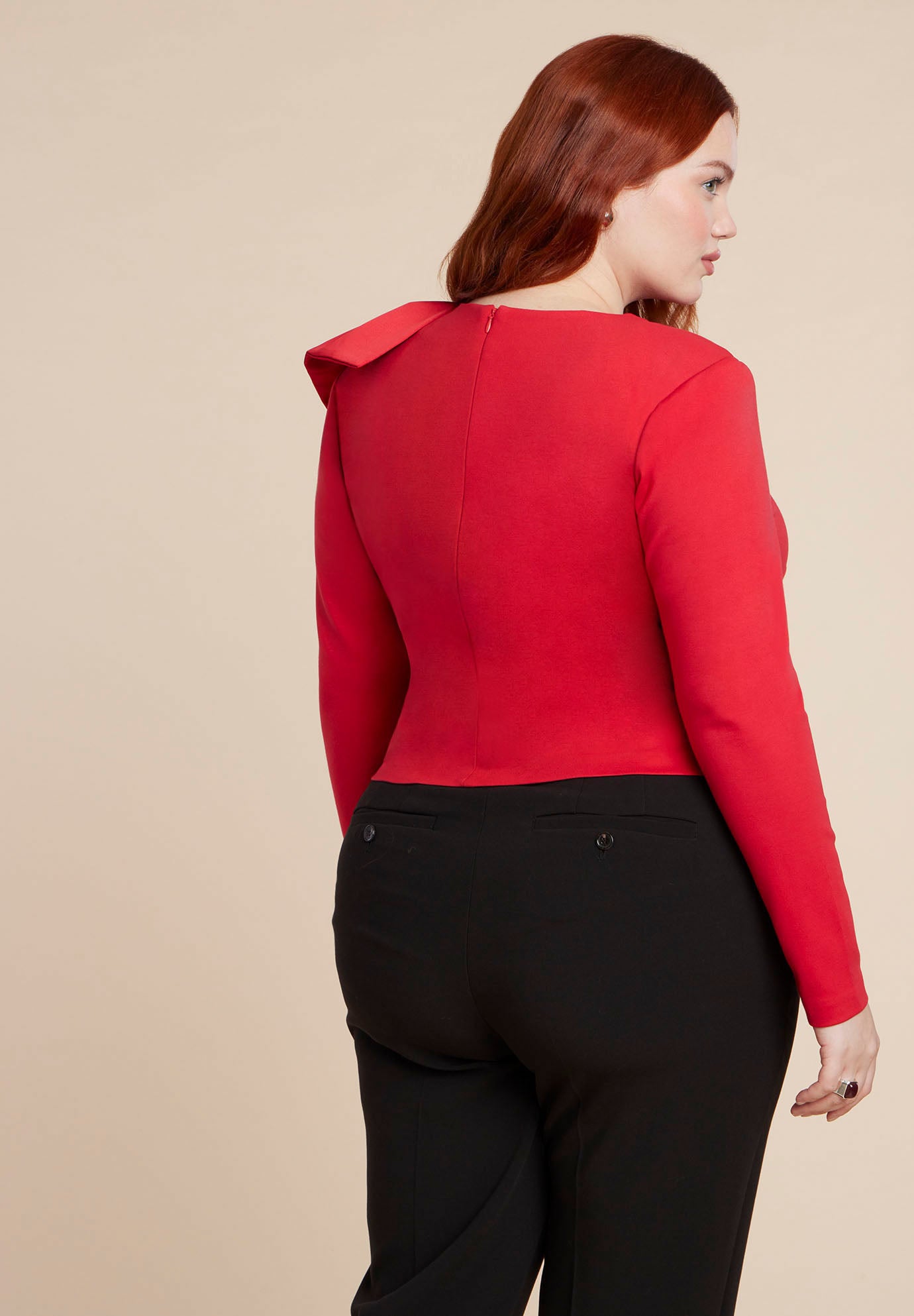 Strong Shoulder Top With Bow image number 3