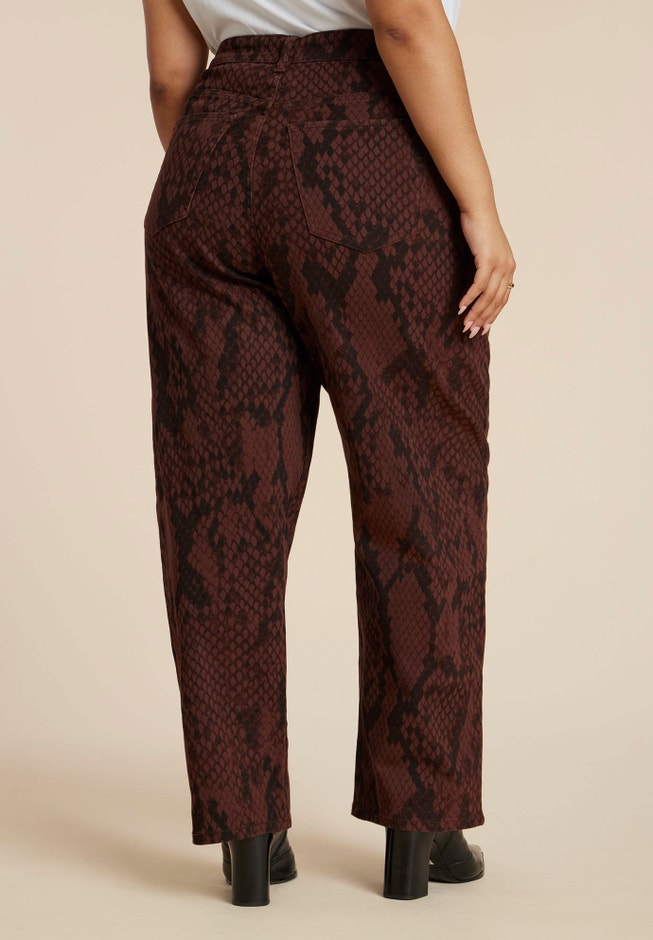 Snake Print Relaxed Leg Jean image number 4