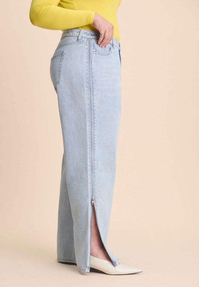 Side Zip Loose Jean image number 2