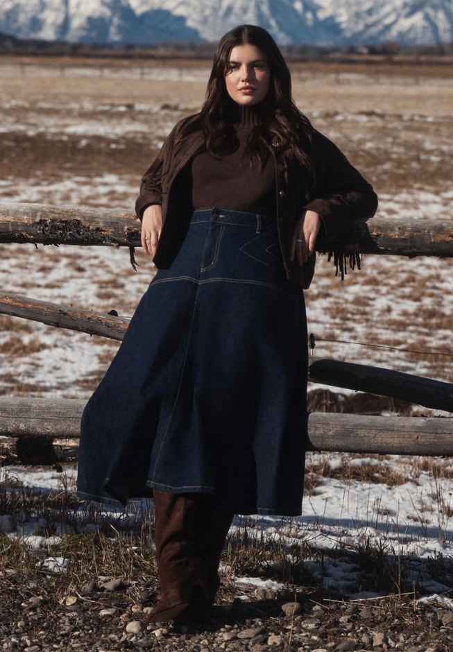  Denim Maxi Skirt With Seam Detail image number 0