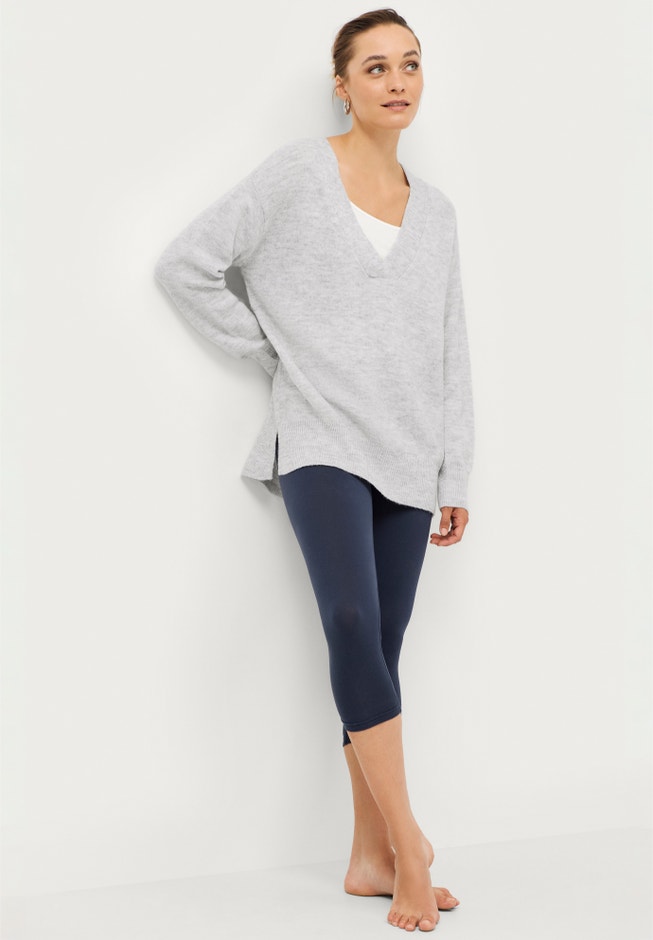 Knit Capri Leggings image number 2